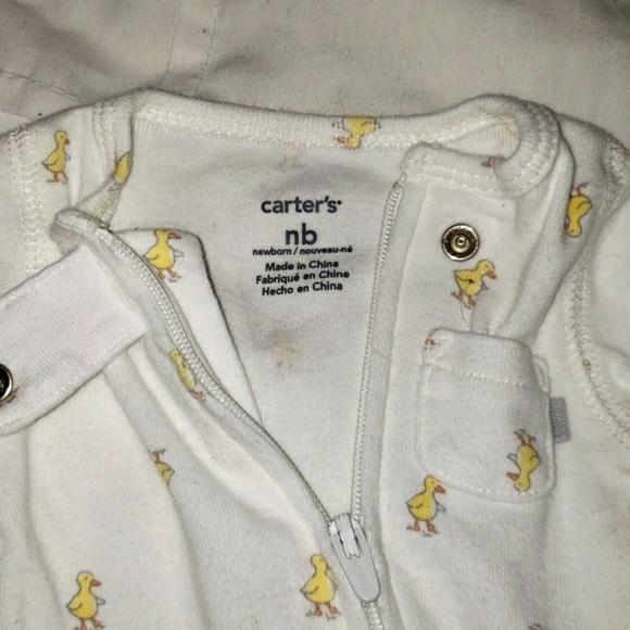 Carter's Newborn Outfit - One Piece - Picture 3 of 4